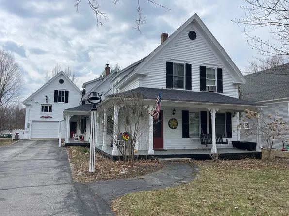 28 Pollard Street, Conway, NH 03818