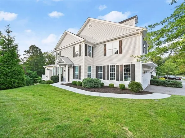 9 Wilderswood Way #9, Danbury, CT 06810