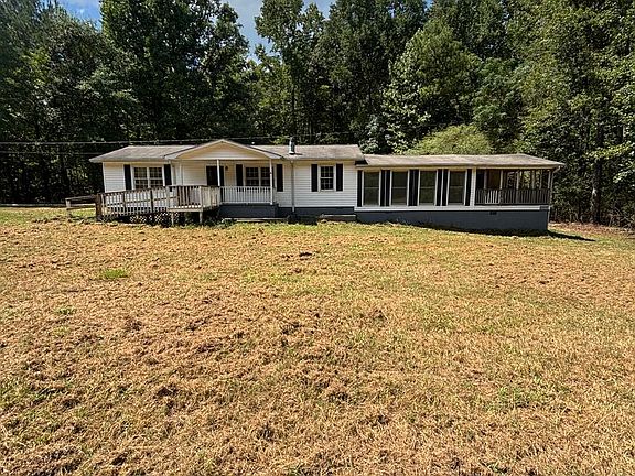 4th image of 593 Holbrook Rd