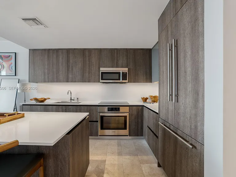 88 SW 7th St #2406 — Photo 2