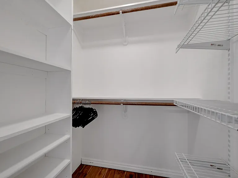 7085 Palmyra Ave — Photo 11