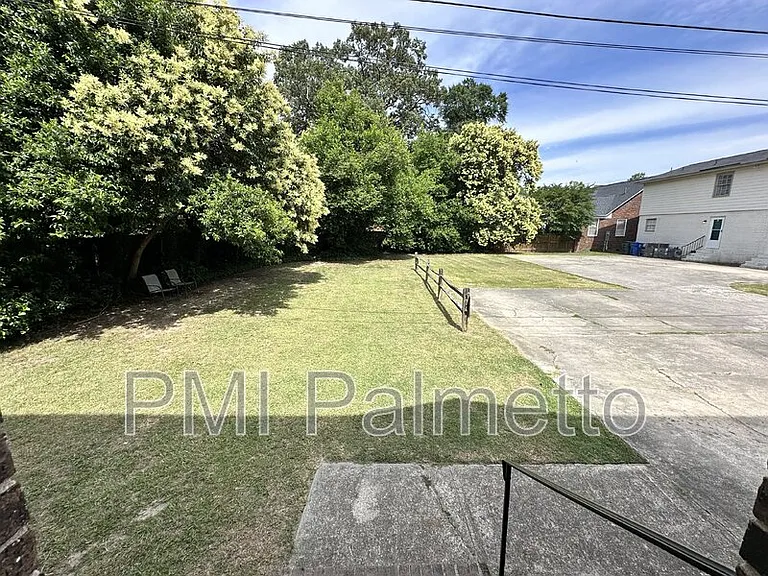 304 Princess St — Photo 18
