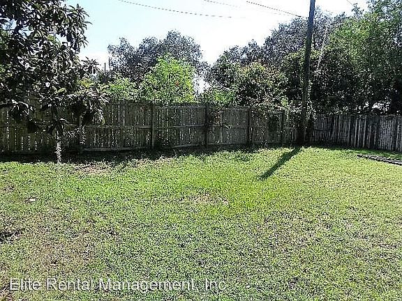 2nd image of 1929 Sunset Ln