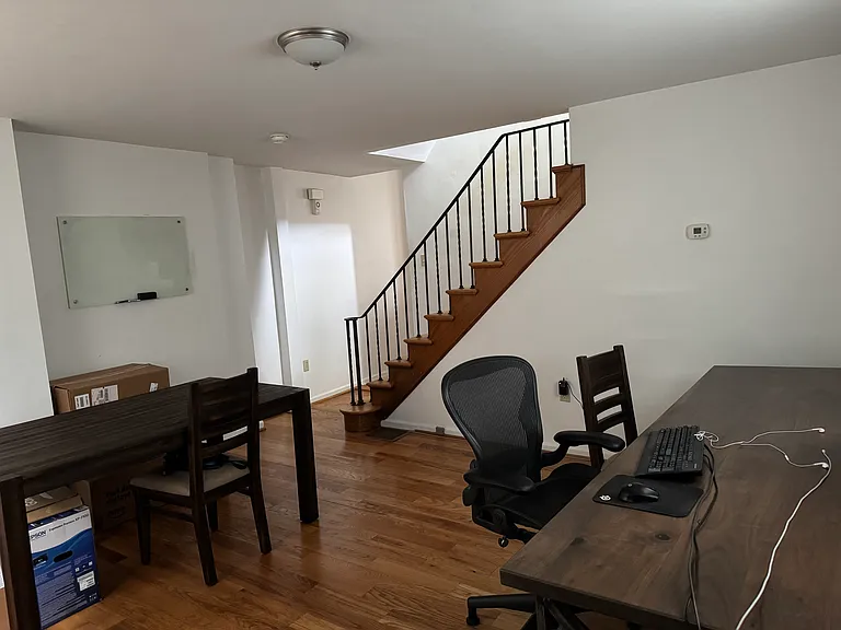 934 Saint James St #934 — Photo 12