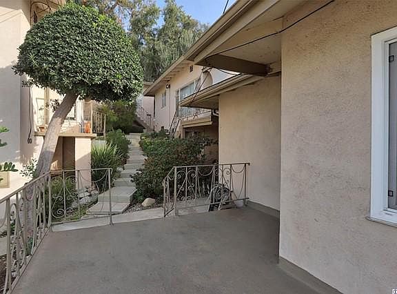 3rd image of 1440 Verd Oaks Dr