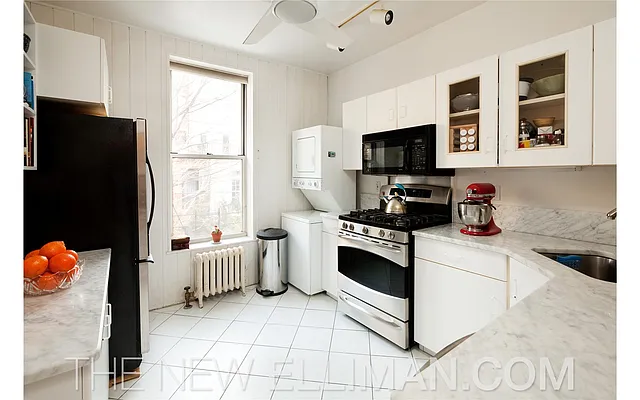 Sold by Douglas Elliman | media 12