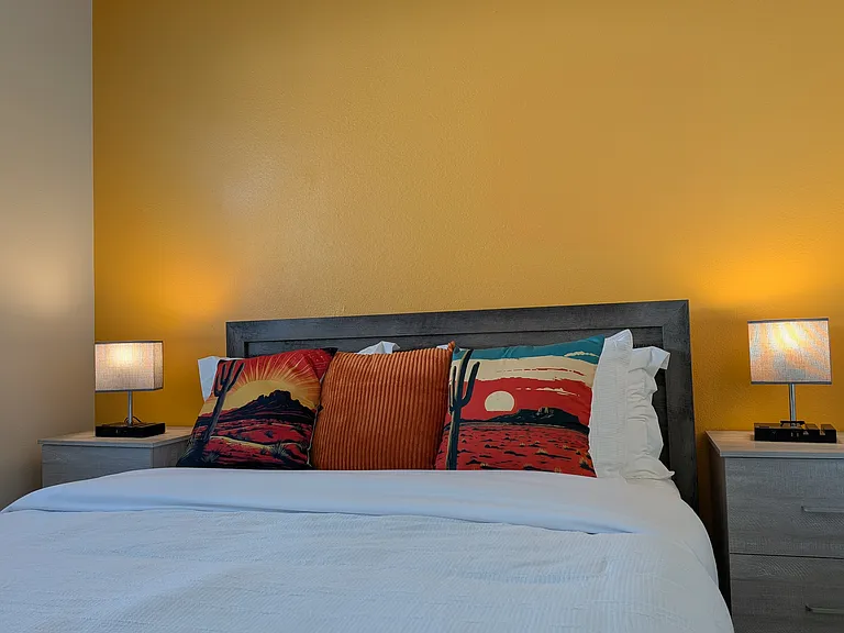 2035 E Cornell Dr — Photo 19