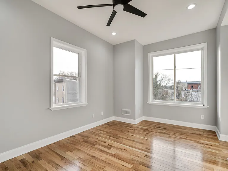 1544 W York St #B — Photo 5