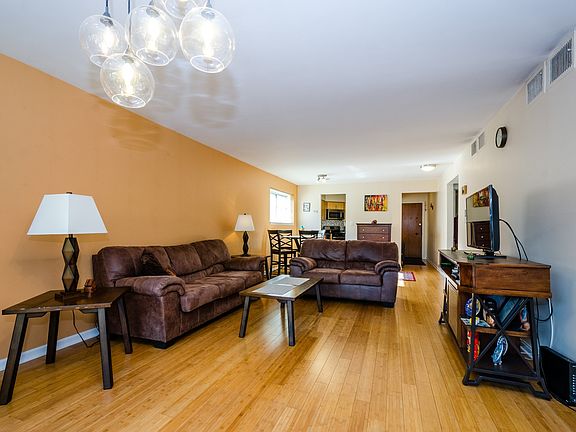 3rd image of 2150 Sherman Ave APT 2C