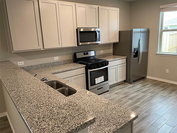 4th image of 851 Redinger Ridge Dr