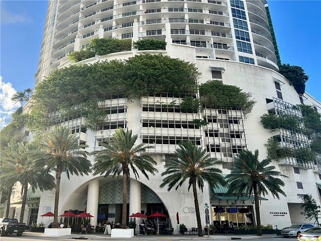 1st image of 1750 N Bayshore Dr APT 4705