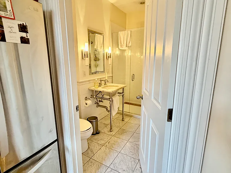 39 Commonwealth Ave #3R — Photo 24