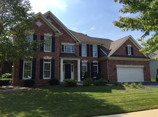 1870 Eldorado Dr, Geneva, IL 60134