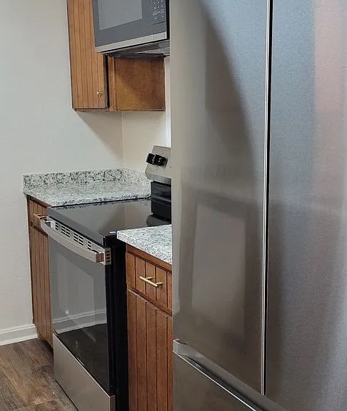 800-804 Laurelwood Dr — Photo 8