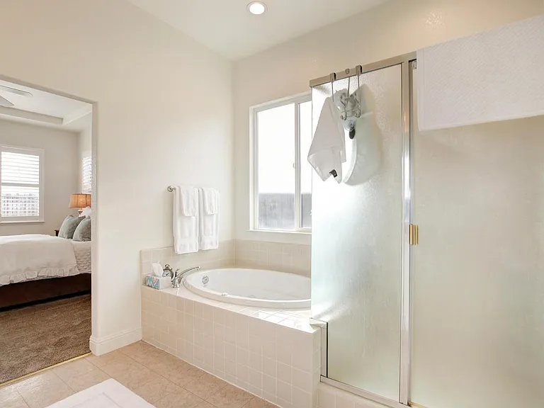 2219 Homestead Hills Ct — Photo 9