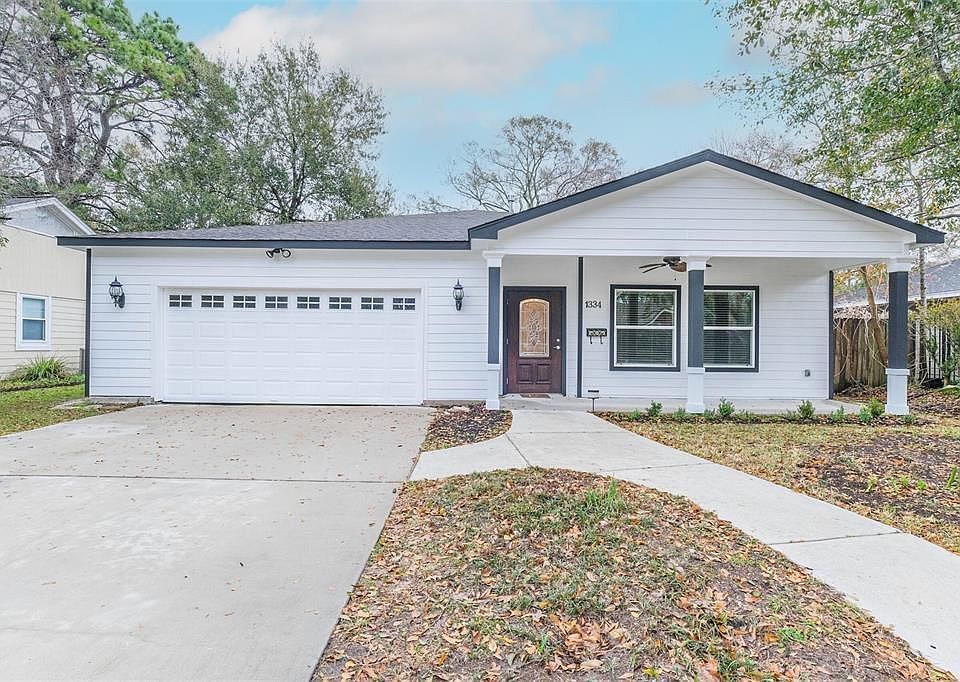 1st image of 1334 Moorhead Dr