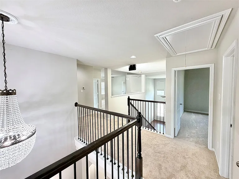 8002 Mesquite Hill Ln — Photo 18
