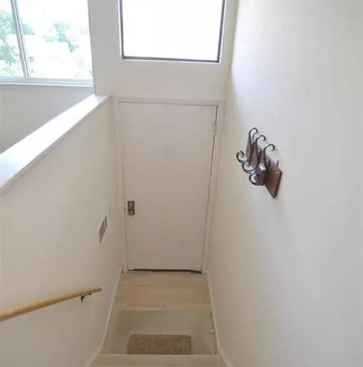 Entry way