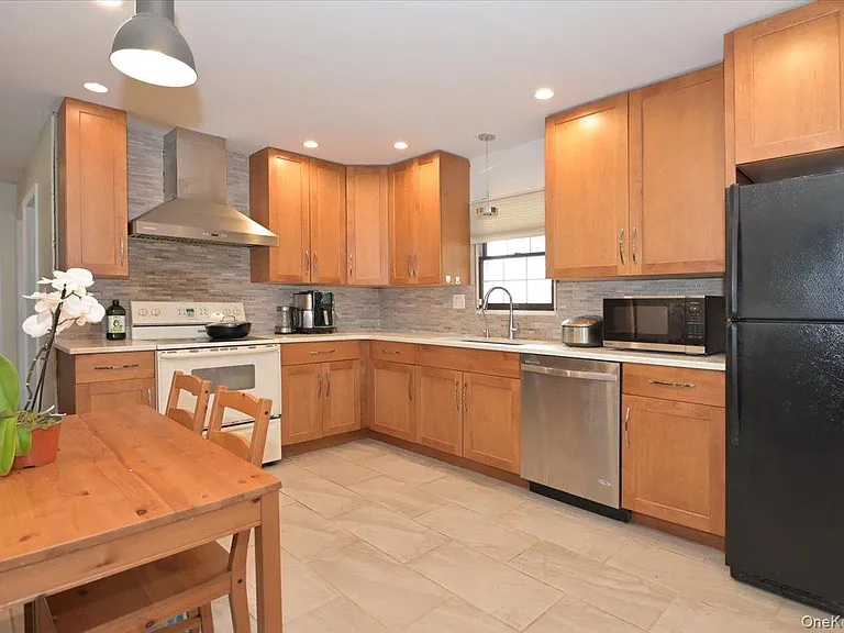 43 Flagstone Ln — Photo 10