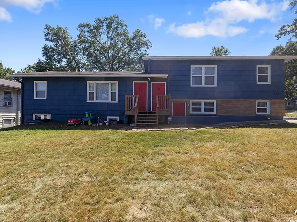 731 W 25th St, Lawrence, KS 66046