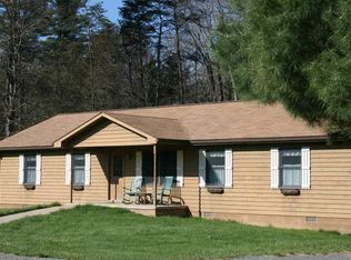 896 Lower Fork Rd, Head Waters, VA 24442