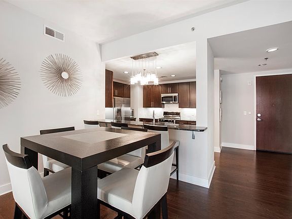 2nd image of 140 W Franklin St #302