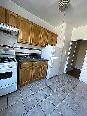 3rd image of 4582 Manhattan College Pkwy APT 3A