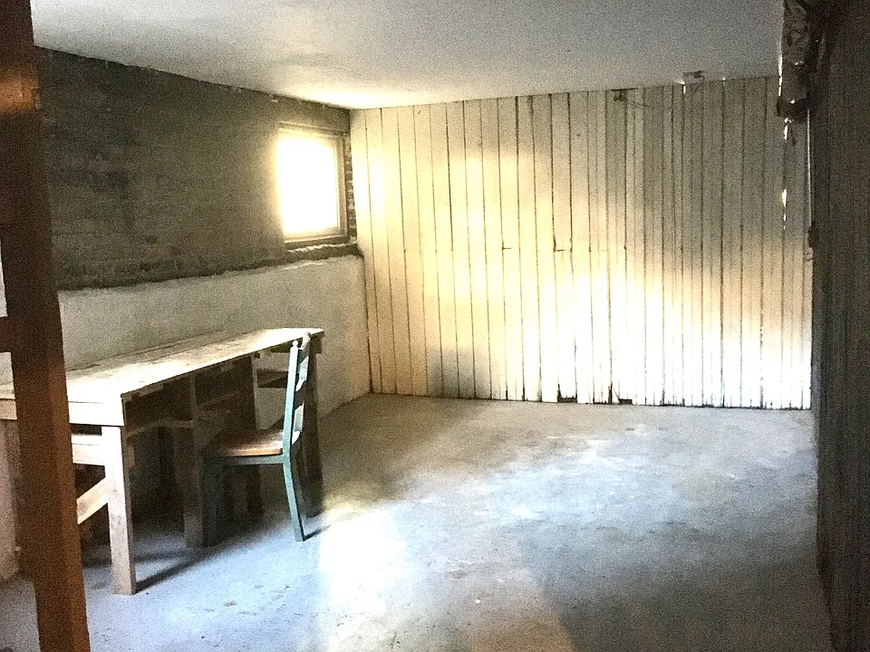 Building Photo 3