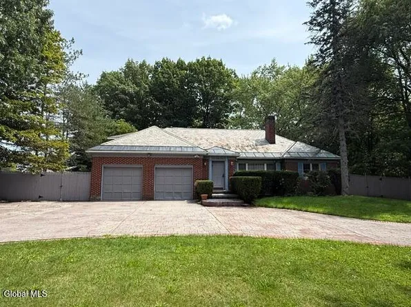 183 Van Rensselaer Boulevard, Menands, NY 12204