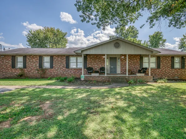 404 W G St, Elizabethton, TN 37643
