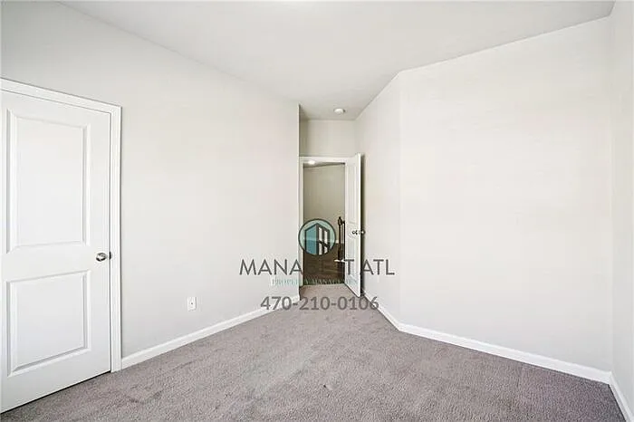 2558 Village Park Bnd — Photo 25
