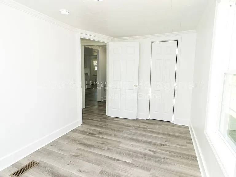 108 Suggs St — Photo 6