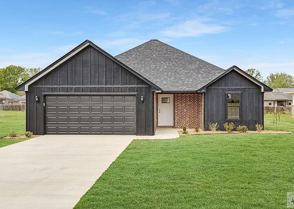 1st image of 118 Village Pl
