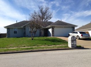 920 Dustin Ln, Nixa, MO 65714