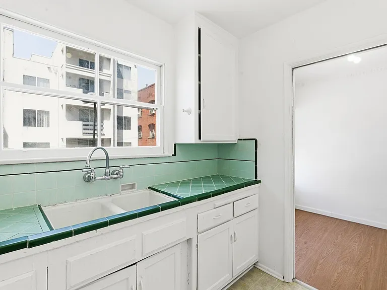 343 S Occidental Blvd — Photo 4