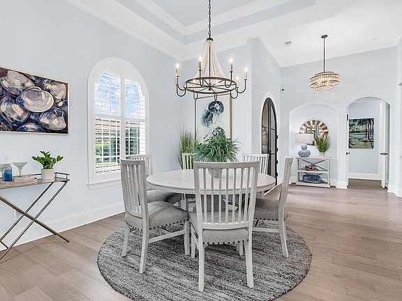 3rd image of 9569 Lugano Ct.