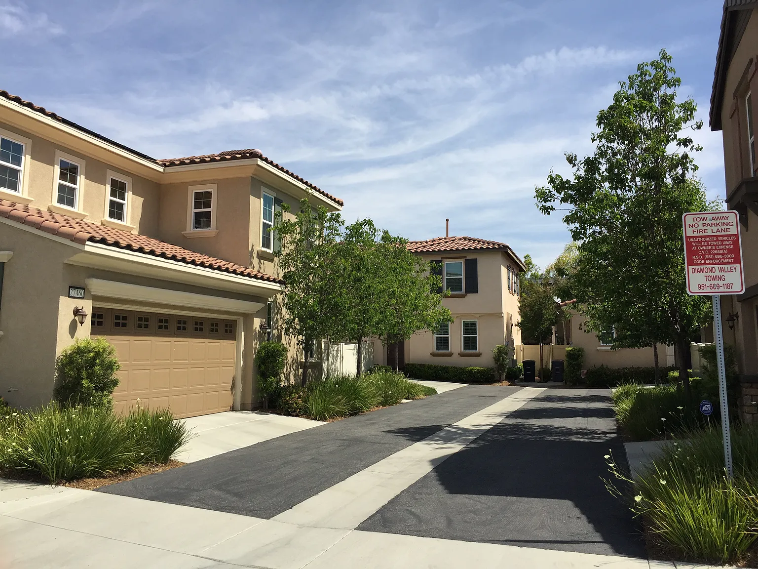 3 bed, 2.5 bath, 1890 sqft, $3,375 — Photo 2