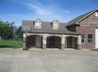 2034 S Old Wire Rd #A, Rogers, AR 72758