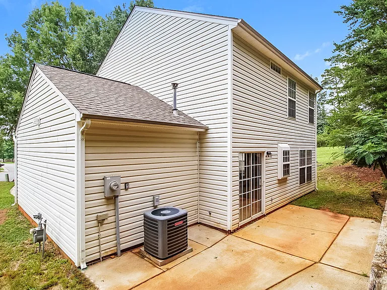 7000 Indian Ridge Ln — Photo 17