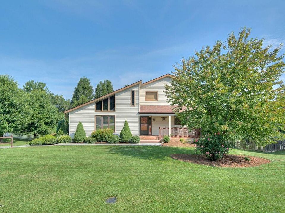 1st image of 285 Briarwood Dr
