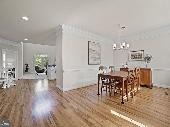 5th image of 103 Osprey Dr