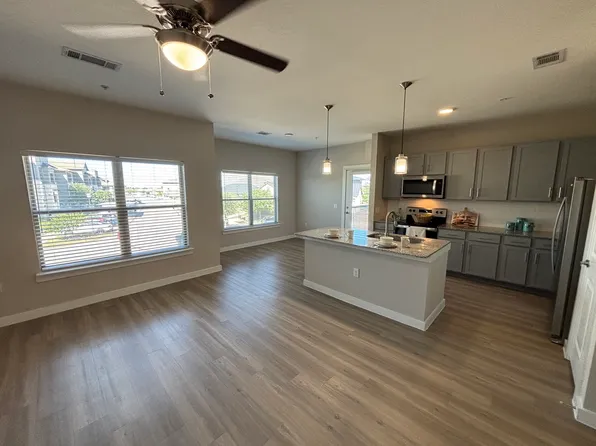 (undisclosed Address), San Marcos, TX 78666