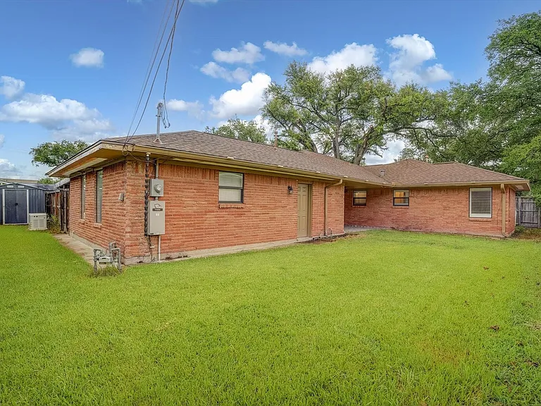 2123 Ridgecrest Dr — Photo 41