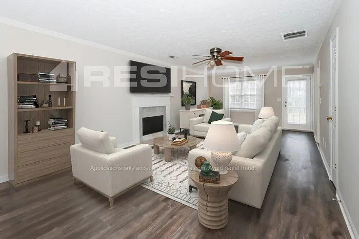 3706 Jolane Ter SE — Photo 5