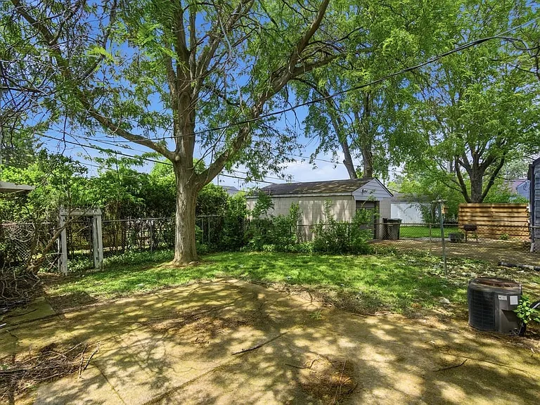 3267 Walmar Dr — Photo 24
