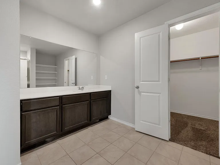 2415 Anton Dr — Photo 18