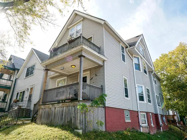 1825 North Astor STREET, Milwaukee, WI 53202