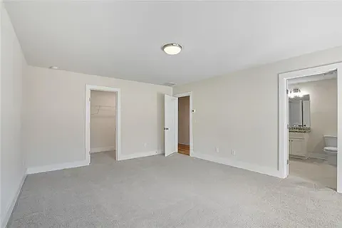 Building Photo - 2160 Railyard Ave #2