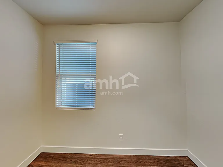 21481 S 231st St — Photo 13