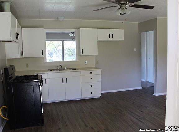 2nd image of 238 Covina Ave